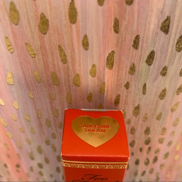 Too Faced Extreme Lip Injection full size - Picture 4 of 7